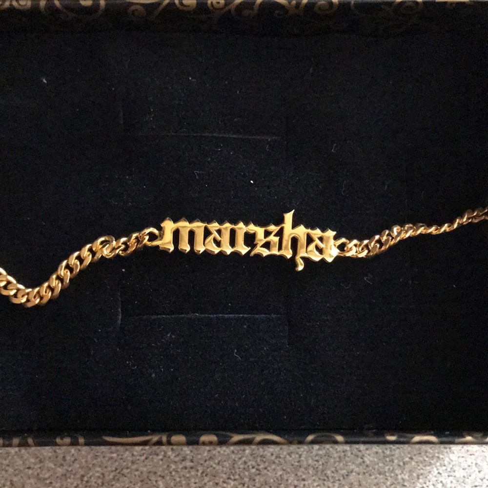 Name necklace